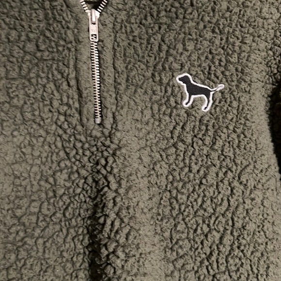 Pink victoria secret sweater - Picture 2 of 4